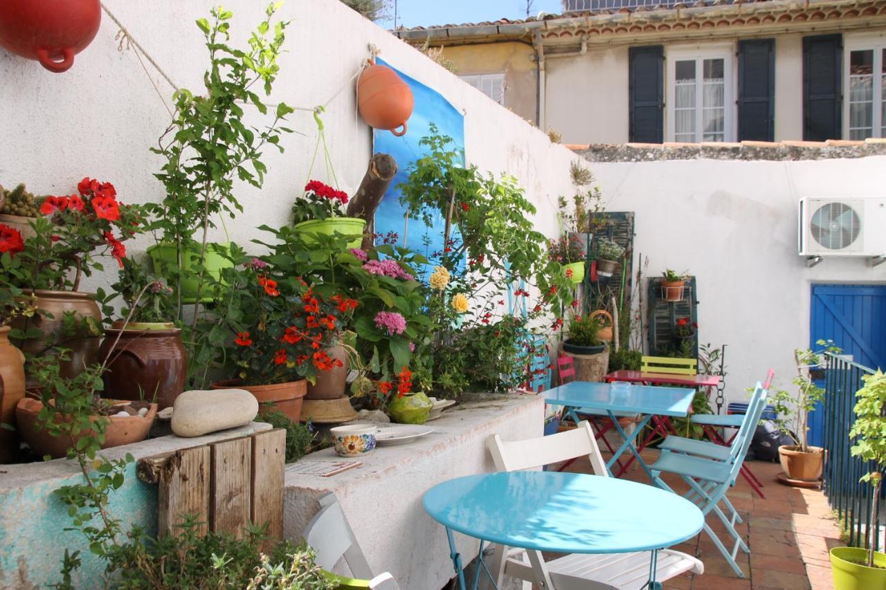 Hostel Au Petit chez Soi Cassis Exterior foto