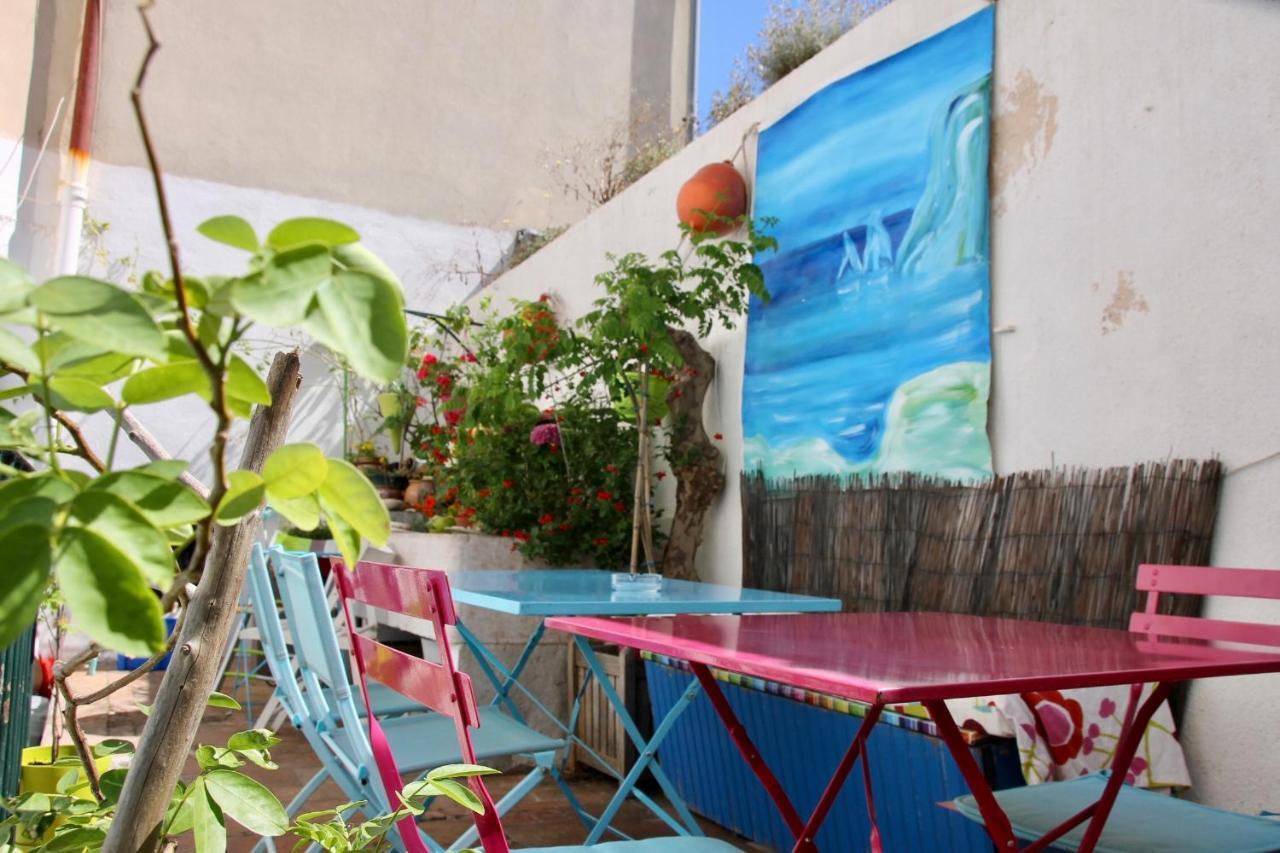Hostel Au Petit chez Soi Cassis Exterior foto