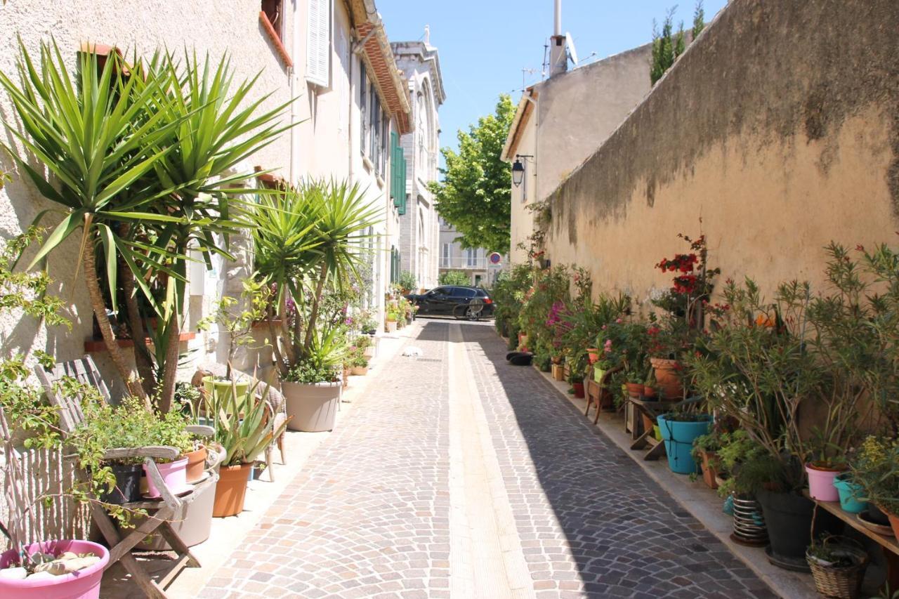 Hostel Au Petit chez Soi Cassis Exterior foto